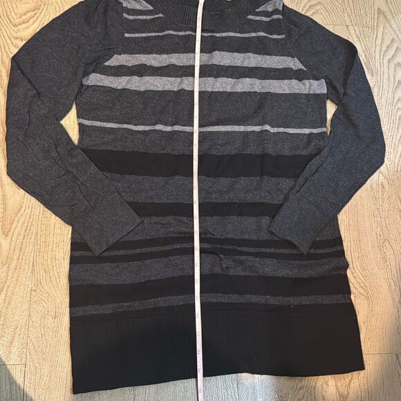 Loft women’s striped long sleeve scoop neck sweater size large - Picture 4 of 5